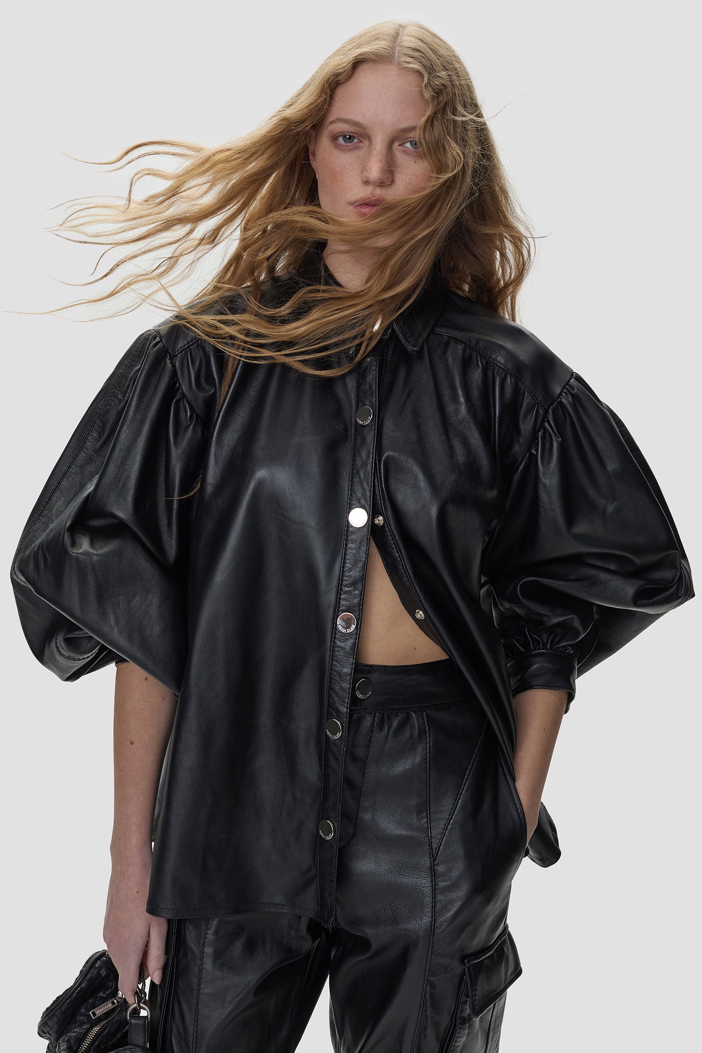 Camisa Arnoldo Negro (PRE ORDER)