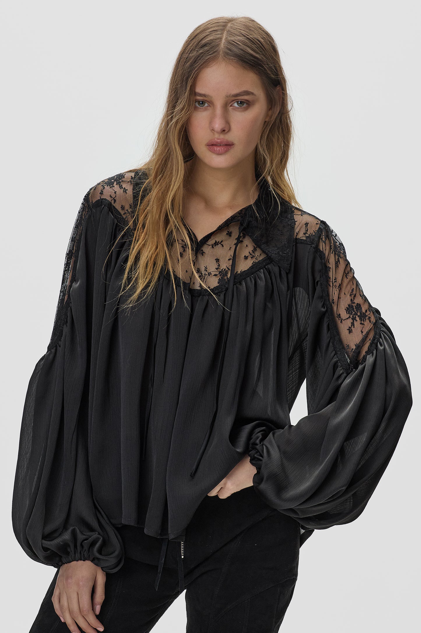 Blusa Aroa Negro