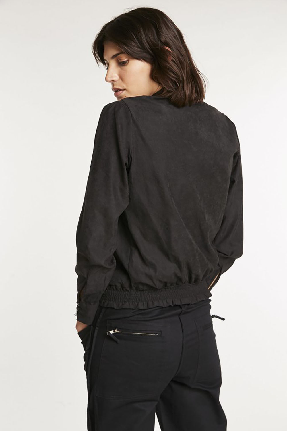 Blusa Albania