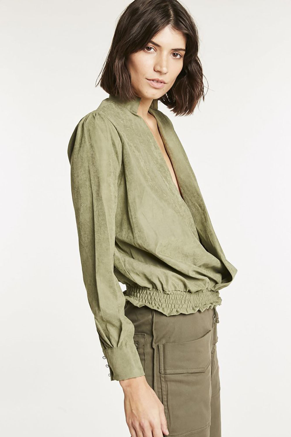 Blusa Albania