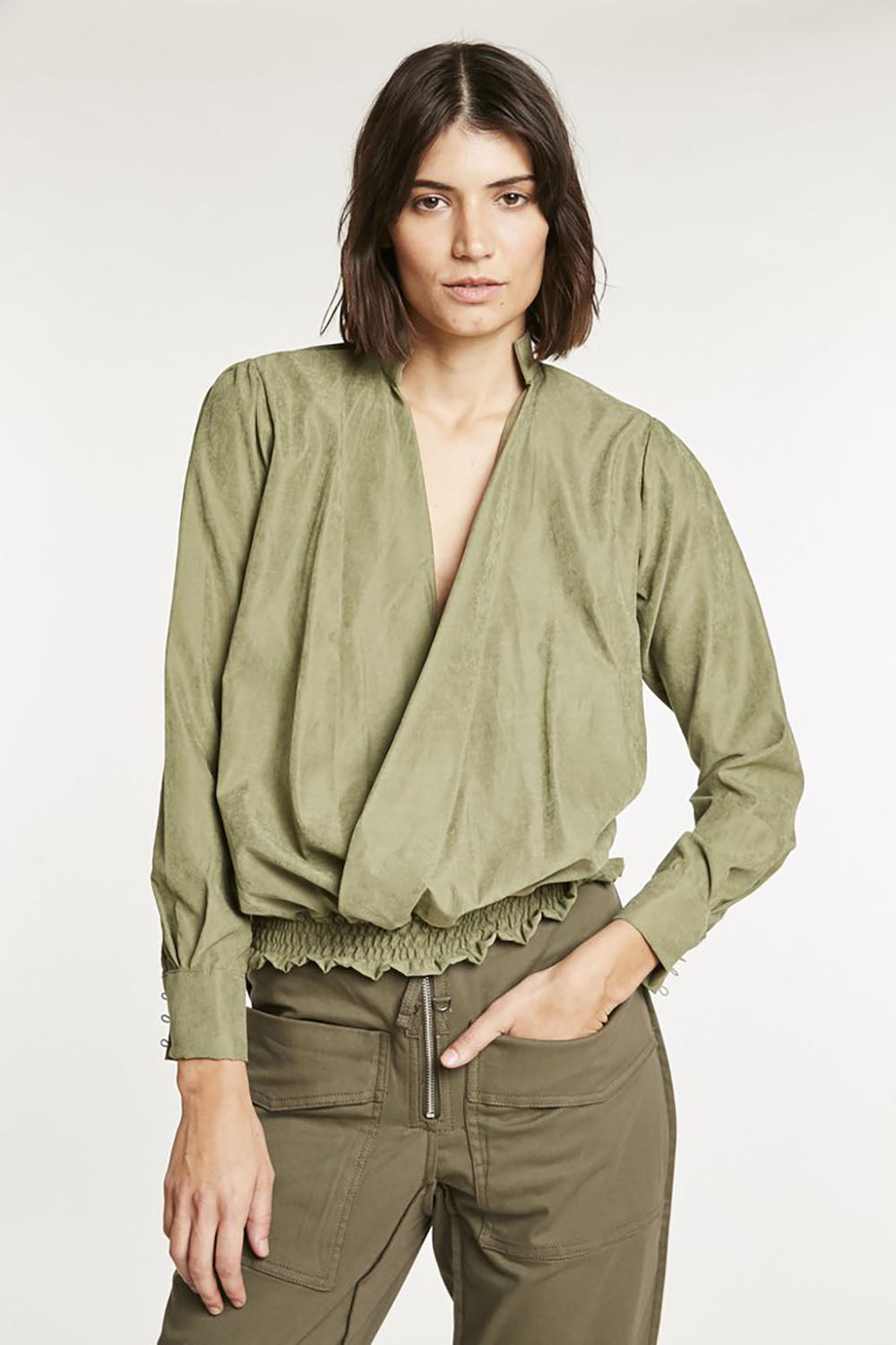 Blusa Albania