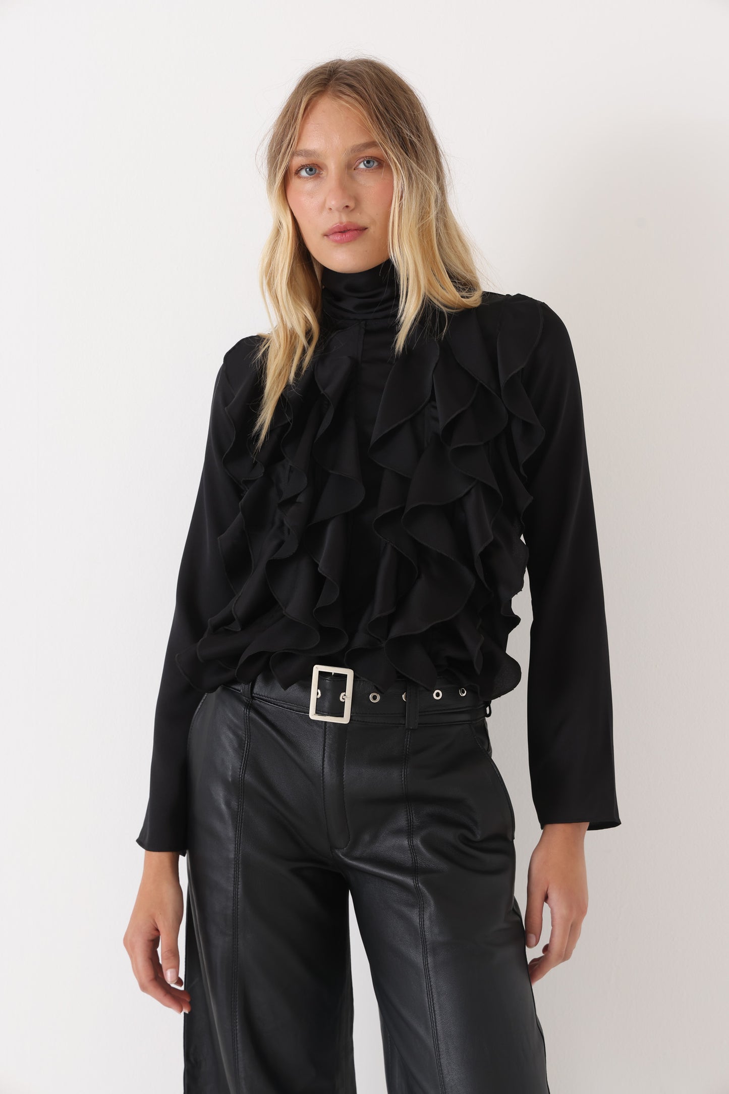 Blusa Cruz Negro