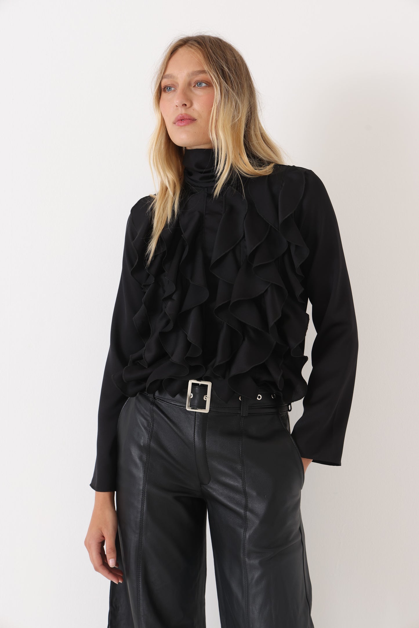 Blusa Cruz Negro