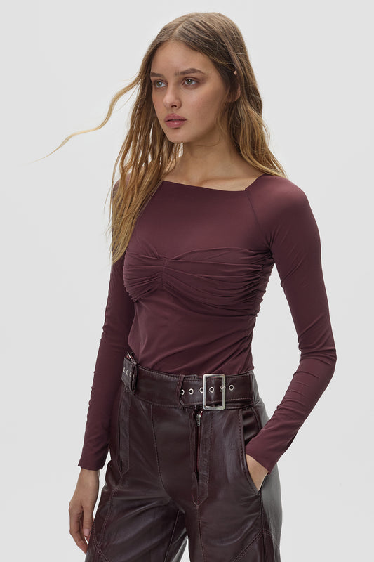 Top Fiona Borgoña