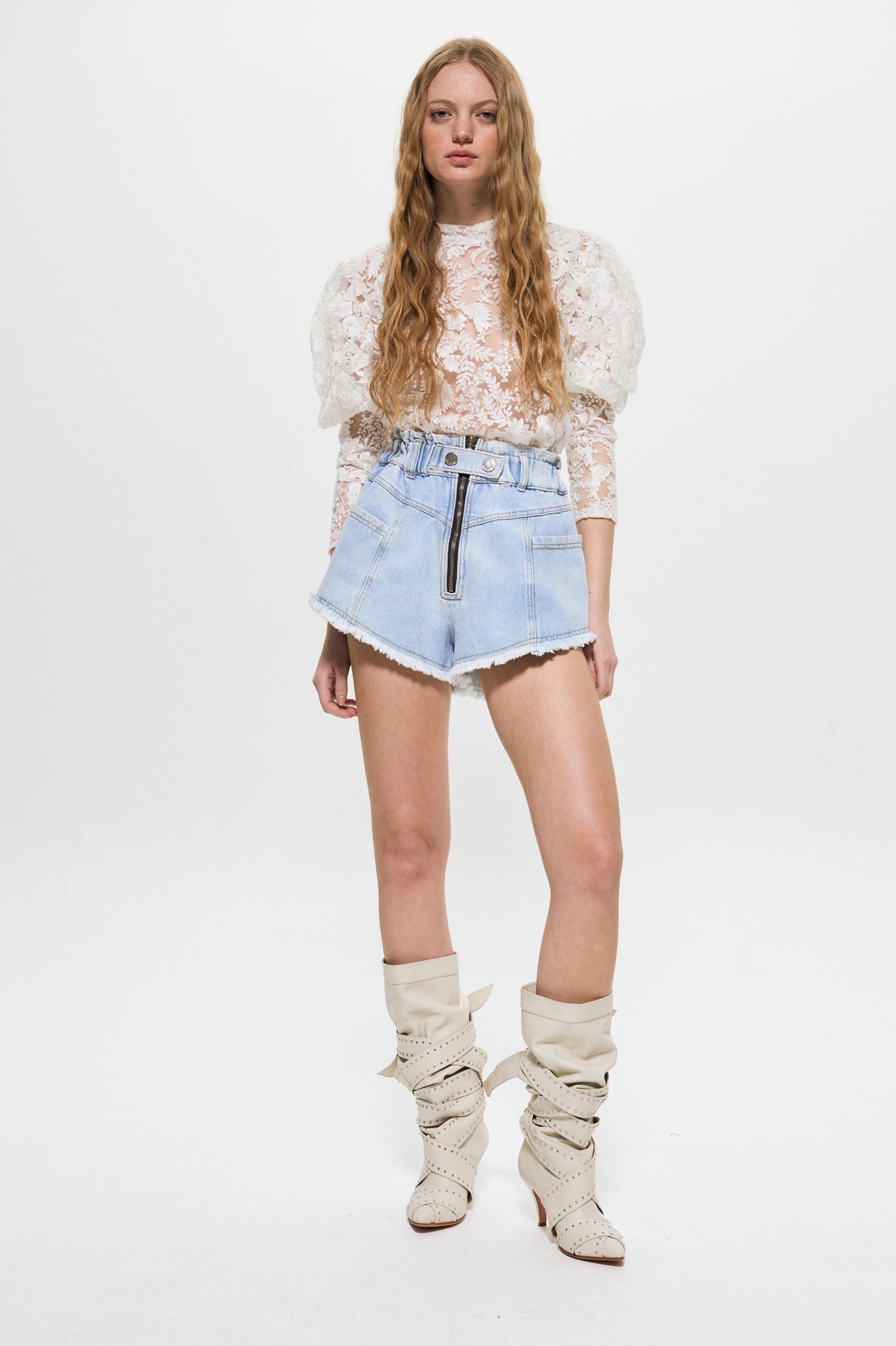 Short Anisa Celeste