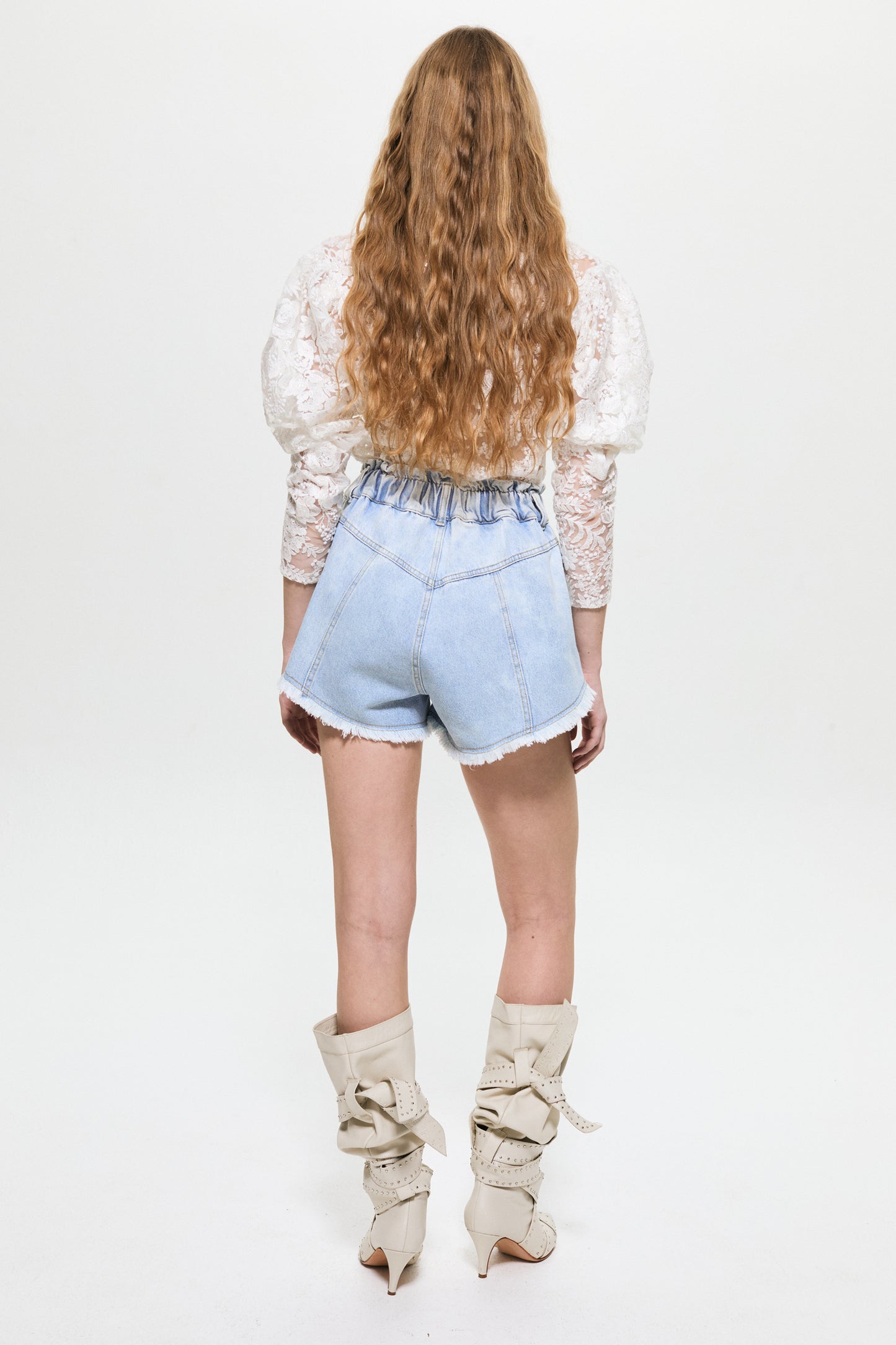 Short Anisa Celeste