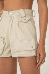 Short Habiba Tiza