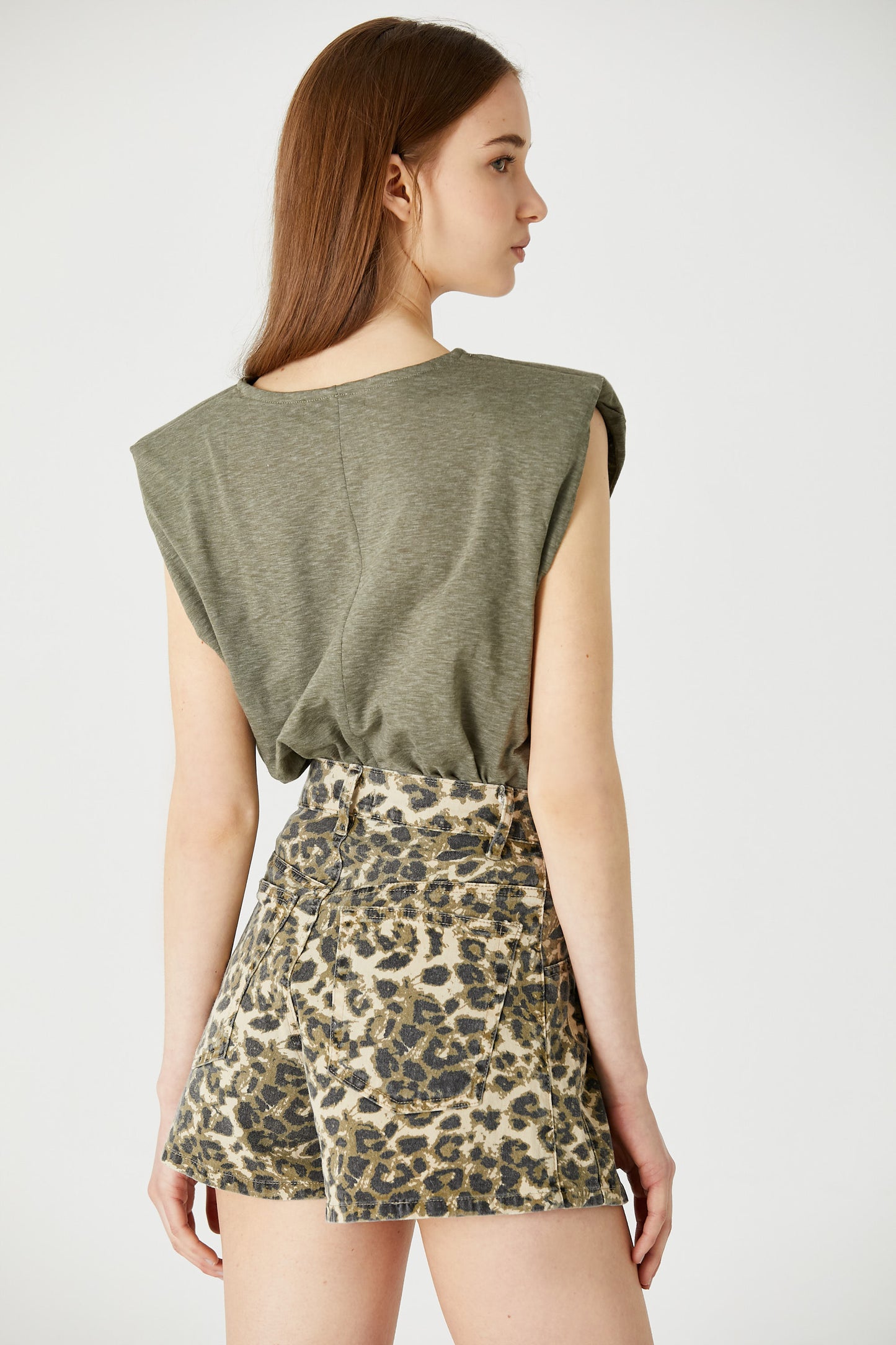 Short Camelia